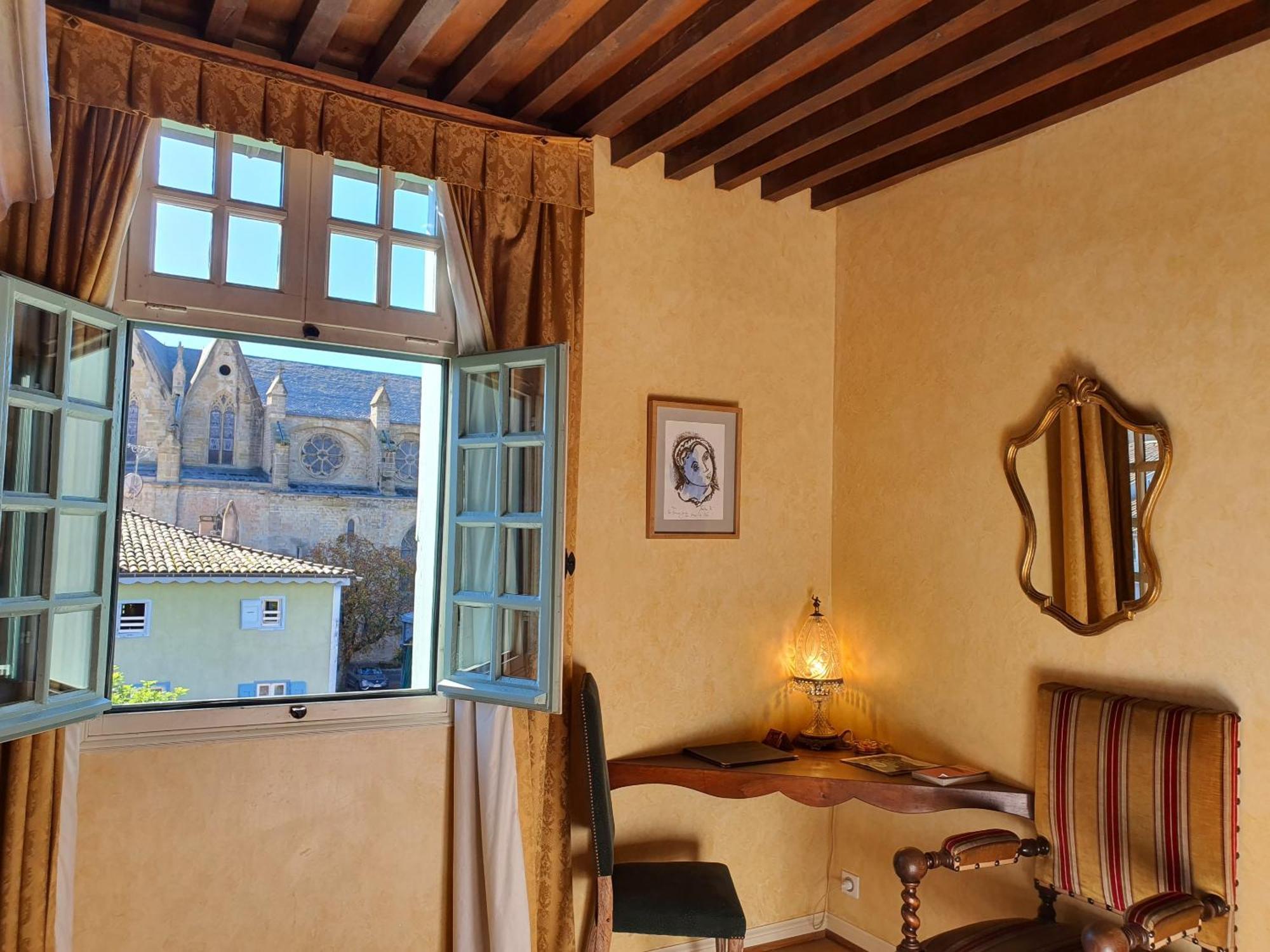 La Maison Des Consuls Mirepoix  Room photo